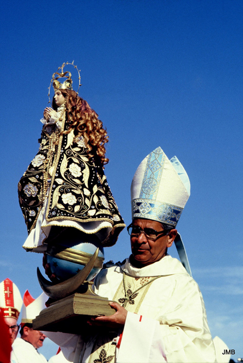 AÑO 1984 - COLOR - VIDA CAMPESINA EN PARAGUAY (JOSÉ MARÍA BLANCH)